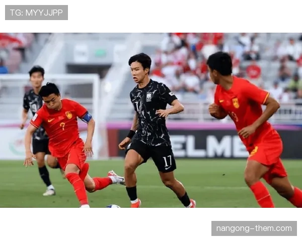 韩国男足近期赛程密集，客场战术稳定性有所提升，亚洲杯备战进入关键阶段。